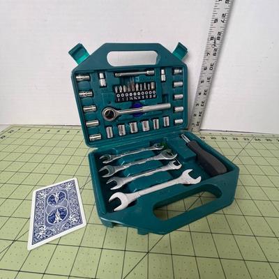 Tool Source - Wrench Tool Set in Case