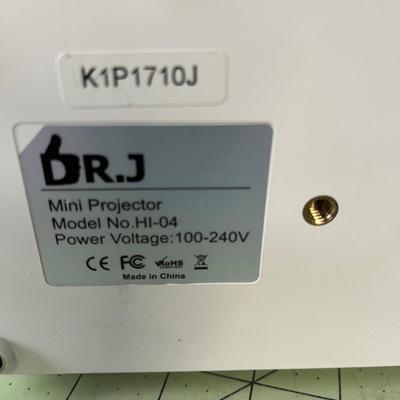 Dr.J Mini Projector