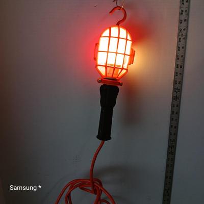 Portable Hanging Work Lamp