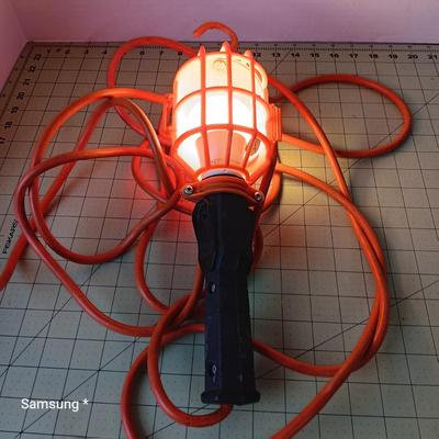 Portable Hanging Work Lamp