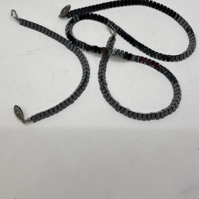 Slinky Hematite Florescent Black Beads Necklace & Bracelet