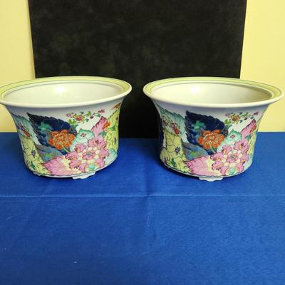 Pair Mottahedeh Tobacco Leaf Bowl Portugal