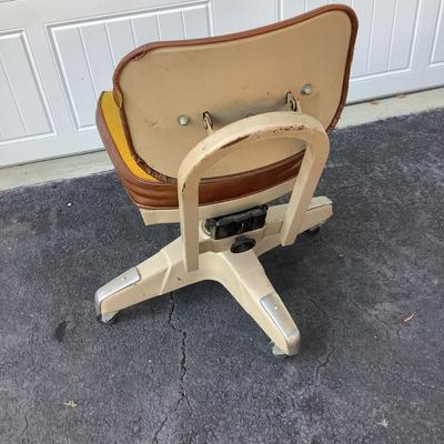 Vintage desk chair, padded swivel metal on wheels 31"H 27"W 17"seat depth