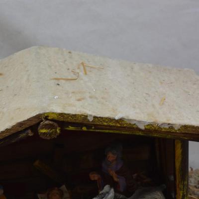 Handmade Wood Nativity Stable with Crafted Italian Pieces - AS IS