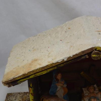 Handmade Wood Nativity Stable with Crafted Italian Pieces - AS IS