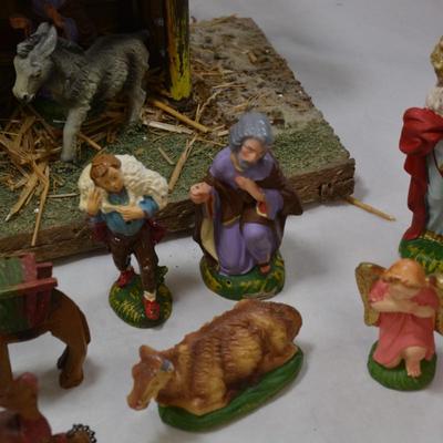 Handmade Wood Nativity Stable with Crafted Italian Pieces - AS IS