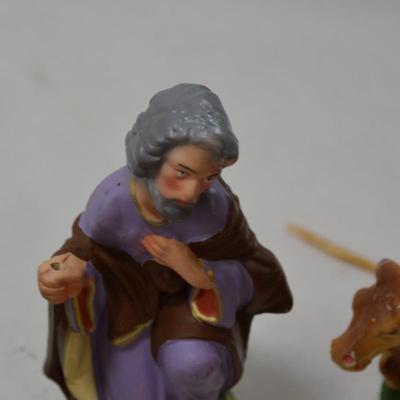 Handmade Wood Nativity Stable with Crafted Italian Pieces - AS IS