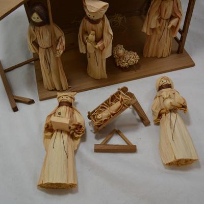 Handmade Corn Husk Doll Nativity Scene - AS IS
