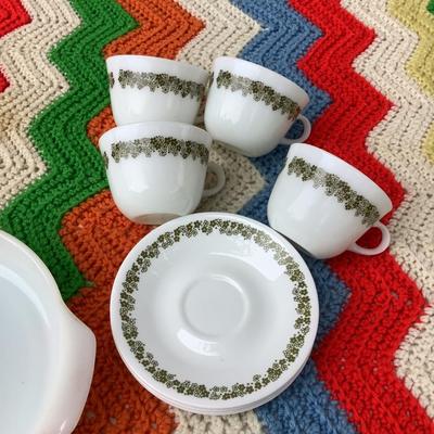 Vintage Pyrex & Corelle lot -milk glass Harvest Gold, Spring Blossom