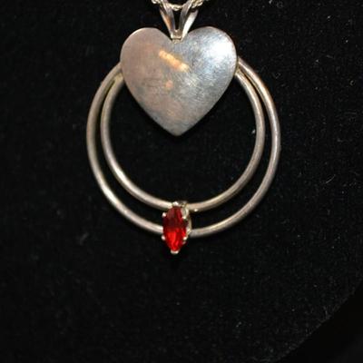 925 Sterling Chain & Heart Pendant w/ Garnet 18.5" 3.2g
