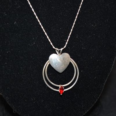 925 Sterling Chain & Heart Pendant w/ Garnet 18.5" 3.2g