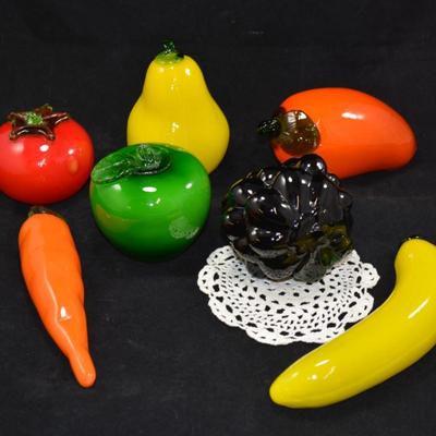 Lot of Vintage Art Glass Fruit & Vegetables