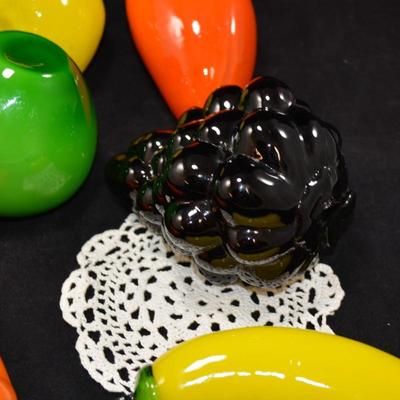 Lot of Vintage Art Glass Fruit & Vegetables