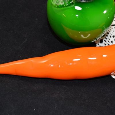 Lot of Vintage Art Glass Fruit & Vegetables