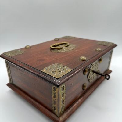 Antique Jewelry Box