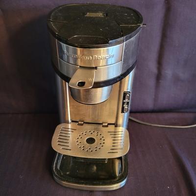 Hamilton Beach Expresso Machine and Two French Presses (K-DW)