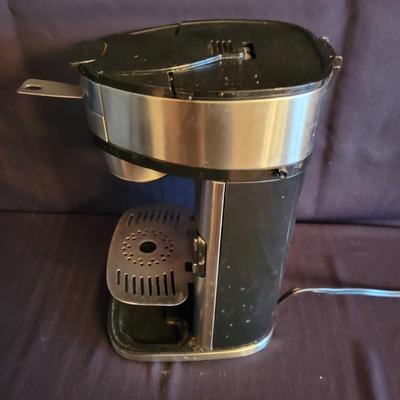 Hamilton Beach Expresso Machine and Two French Presses (K-DW)