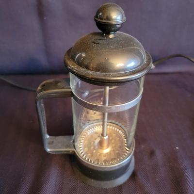 Hamilton Beach Expresso Machine and Two French Presses (K-DW)