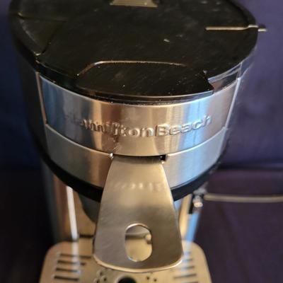 Hamilton Beach Expresso Machine and Two French Presses (K-DW)