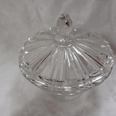 Jeannette 1930s Glass Candy/Nut Dish With Lid