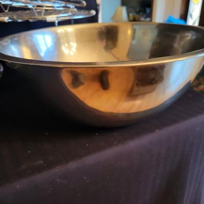 Baking Pans, Mixing Bowls and More (K-DW)