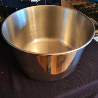 Baking Pans, Mixing Bowls and More (K-DW)