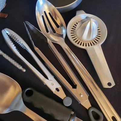 Assorted Kitchen Accessories (K-DW)