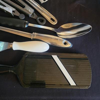 Assorted Kitchen Accessories (K-DW)