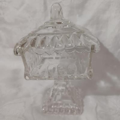 1930s Jeannette  Glass Pedestal Covered Wedding Box/Candy Dish With Lid