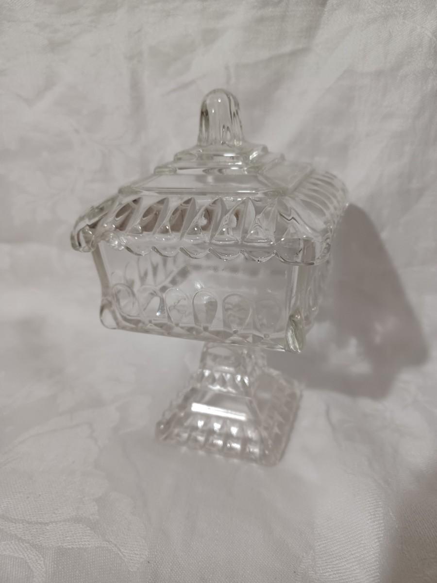 1930s Jeannette Glass Pedestal Covered Wedding Box Candy Dish With Lid