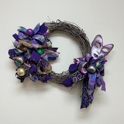 Mardi Gras Mask Wreath