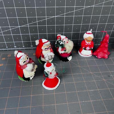 1950's & 60's Christmas DÃ©cor: Santa, Candles, Pinecone, Glitter Snowman.