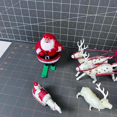 1960's Lot of Plastic Santa's. 