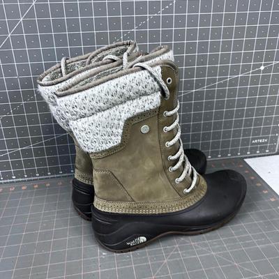NORTH FACE Women's Size 11 Winter Boots