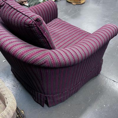 Marron Club Chair 
