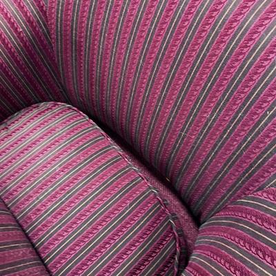 Marron Club Chair 