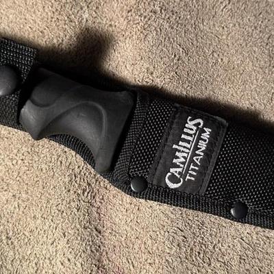  CAMILLUS TITANIUM GUT HOOK HUNTING KNIFE w SHEATH