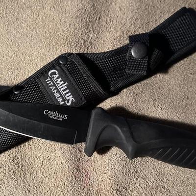  CAMILLUS TITANIUM GUT HOOK HUNTING KNIFE w SHEATH