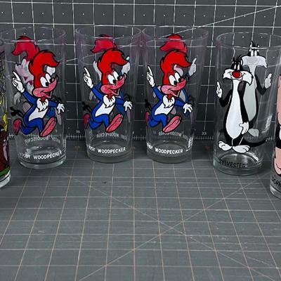 (8) Warner Brothers PEPSI Collector Glasses From 1973 