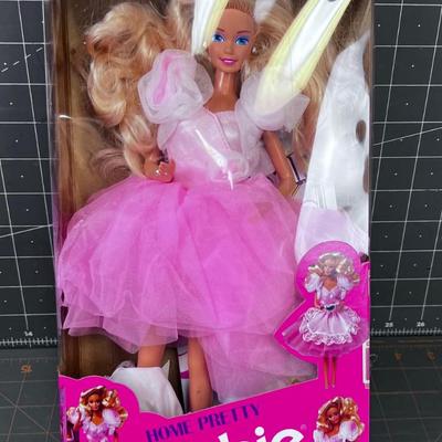 Vintage HOME PRETTY Barbie 