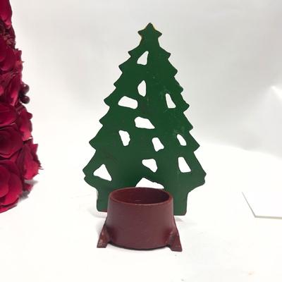 694 Red Smith & Hawken Christmas Pinecone Tree with Iron Tree Votives