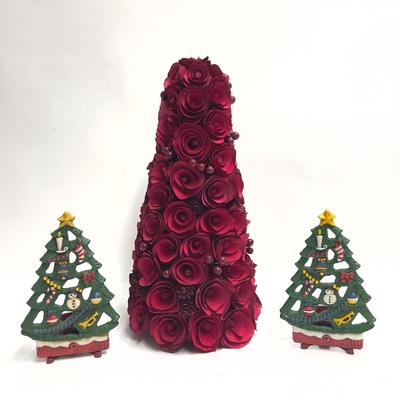 694 Red Smith & Hawken Christmas Pinecone Tree with Iron Tree Votives