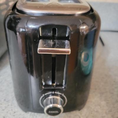 Oster Toaster Oven and a Hamilton Beach Toaster (K-DW)