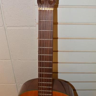 Vintage 60's Yamaha No. G-60 Nippon Gakki Classical Guitar 40"X14.5"X4"