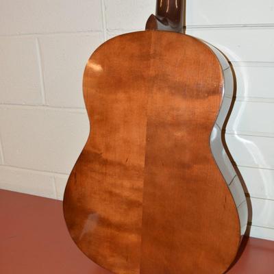 Vintage 60's Yamaha No. G-60 Nippon Gakki Classical Guitar 40"X14.5"X4"