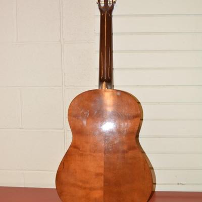 Vintage 60's Yamaha No. G-60 Nippon Gakki Classical Guitar 40"X14.5"X4"