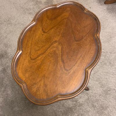 Solid Wood Brant Furniture Co Cherry Finish Pie Crust Table