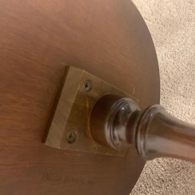 English Provincial Style Spindle Top Table