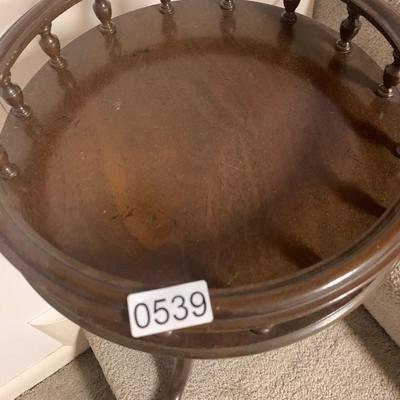 English Provincial Style Spindle Top Table