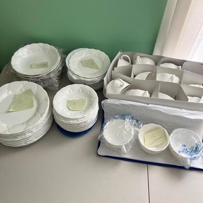 Vintage Wedgwood Coalport Oceanside Dinnerware Set - 75 Pieces
